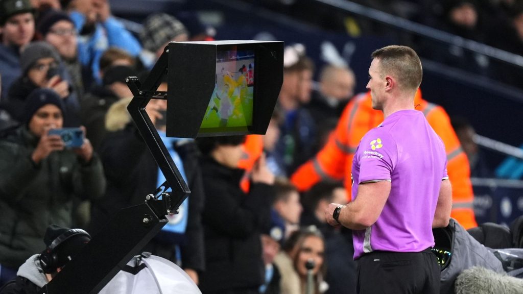 skysports-football-ref-var_7262517.jpg