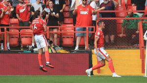 skysports-lloyd-jones-charlton_7322595.jpg