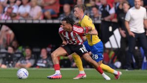 skysports-romelle-donovan-jay-stansfield_7322780.jpg