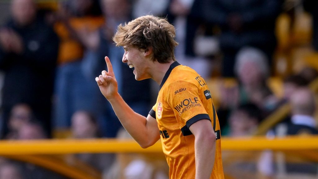 skysports-fer-lopez-wolves_7356945.jpg