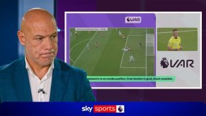 skysports-howard-webb-match_7352218.jpg
