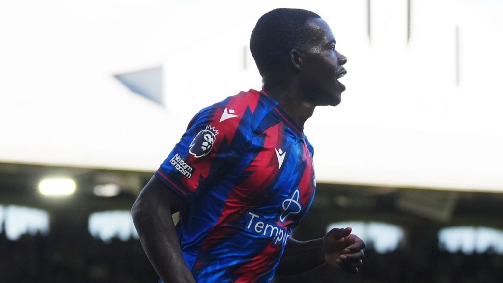 skysports-tyrick-mitchell-palace_7341982.jpg