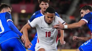 skysports-ethan-nwaneri-slovakia_7366886.jpg